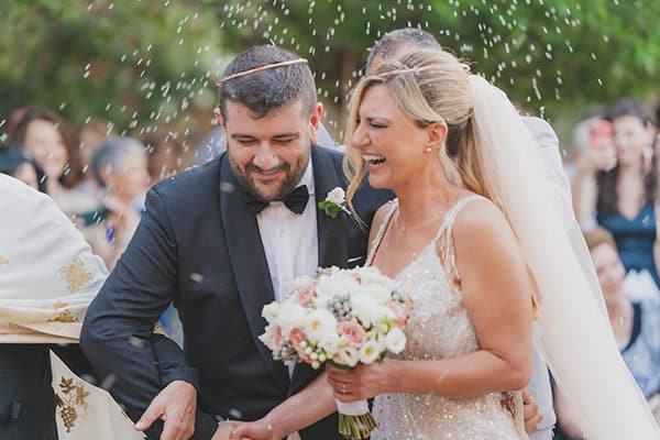 Pink & White καλοκαιρινός γάμος στο Μουσείο Οίνου | Αθηνά & Παναγιώτης