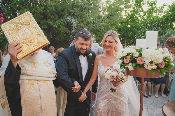 pink-white-summer-wedding-mouseio-oinou_06x