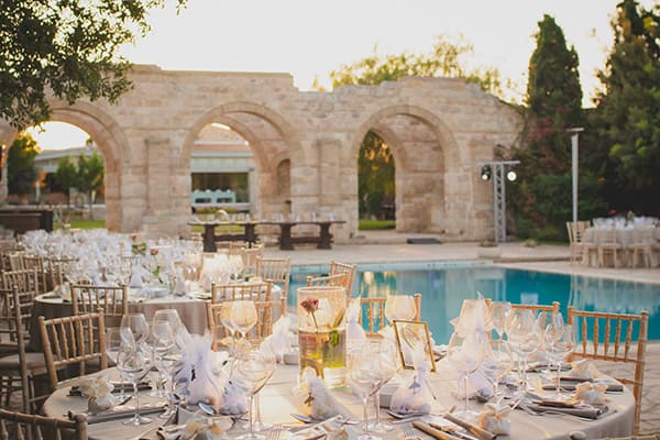 pink-white-summer-wedding-mouseio-oinou_12