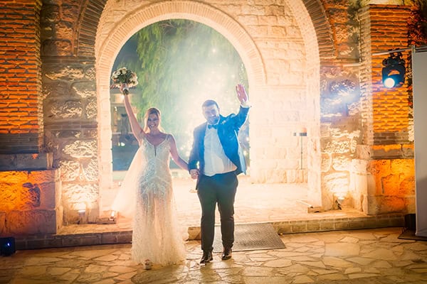 pink-white-summer-wedding-mouseio-oinou_13