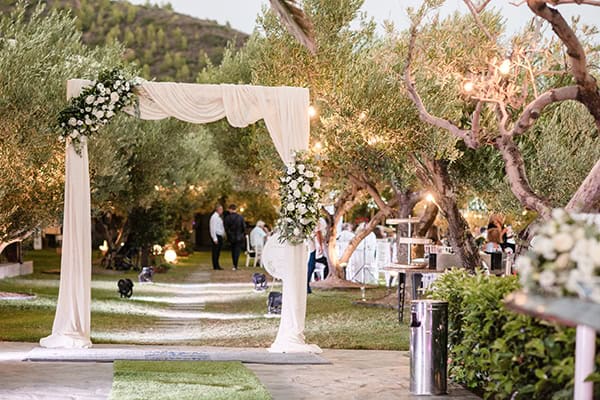 romantic-summer-wedding-chalkidiki-white-roses_16