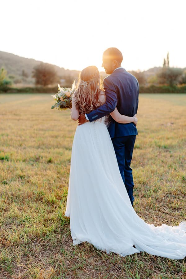romantic-summer-wedding-pale-peach-roses_02
