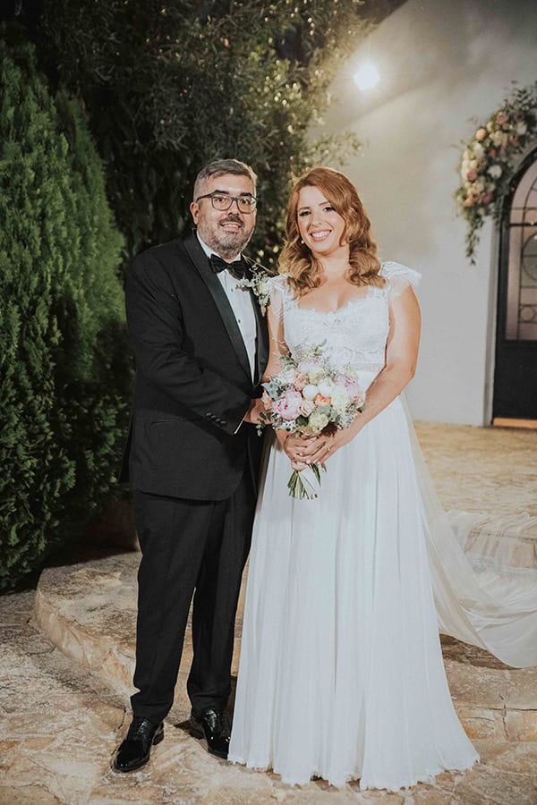 romantic-vintage-wedding-athens-pastel-hues_01