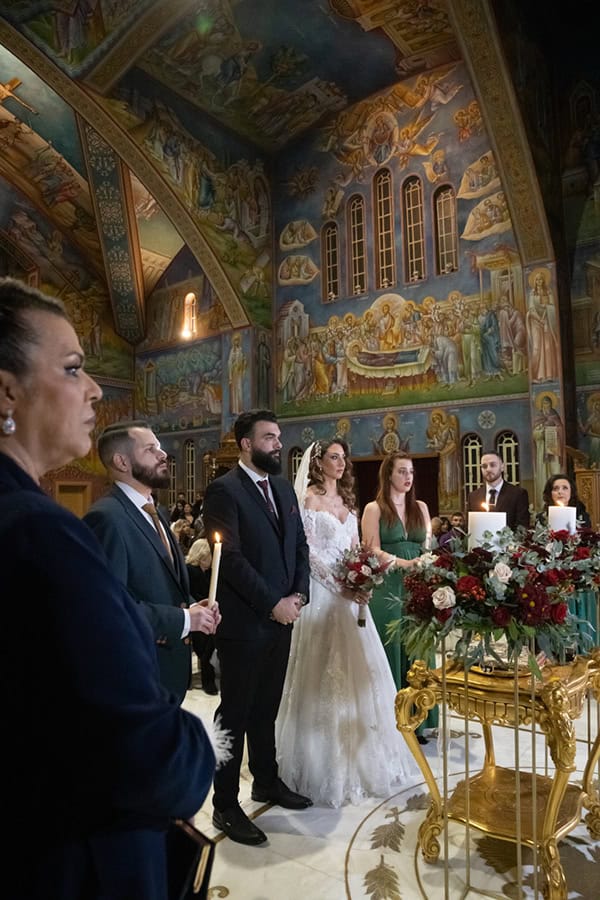 romantic-winter-wedding-red-roses_16