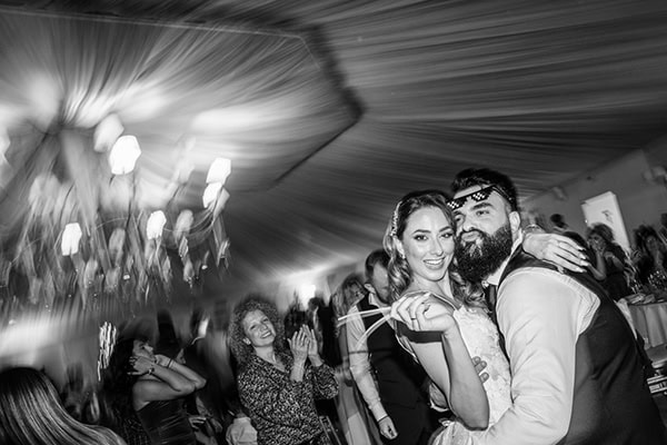 romantic-winter-wedding-red-roses_21