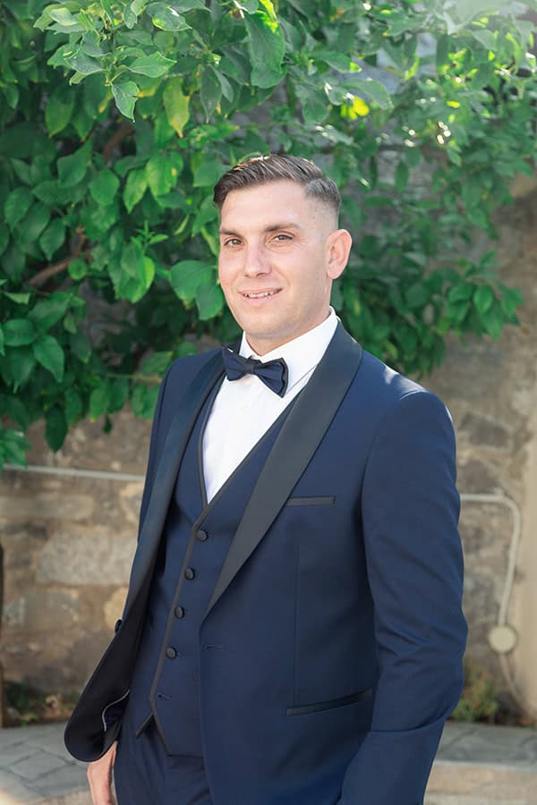 summer-wedding-antikyra-romantic-flowers_09