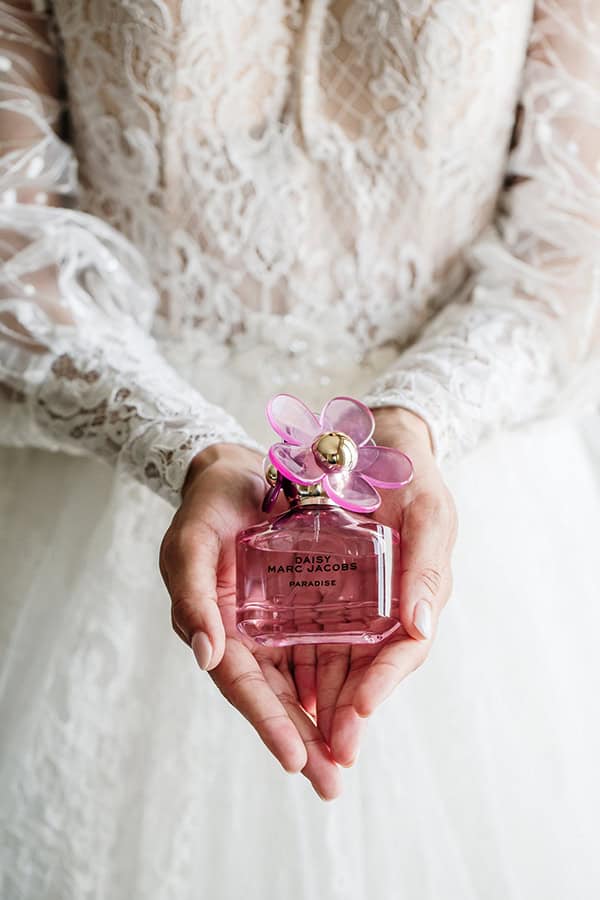 summer-wedding-kastoria-pastel-hues_06w