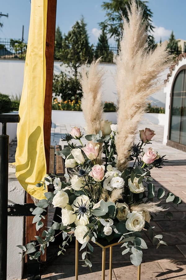 summer-wedding-kastoria-pastel-hues_11