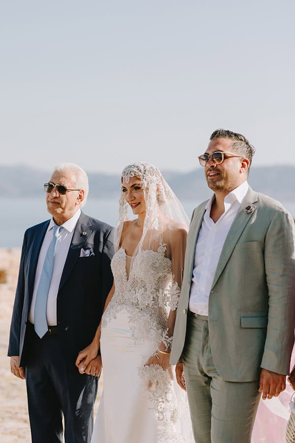 summer-wedding-ktima-petra-colorful-flowers_16
