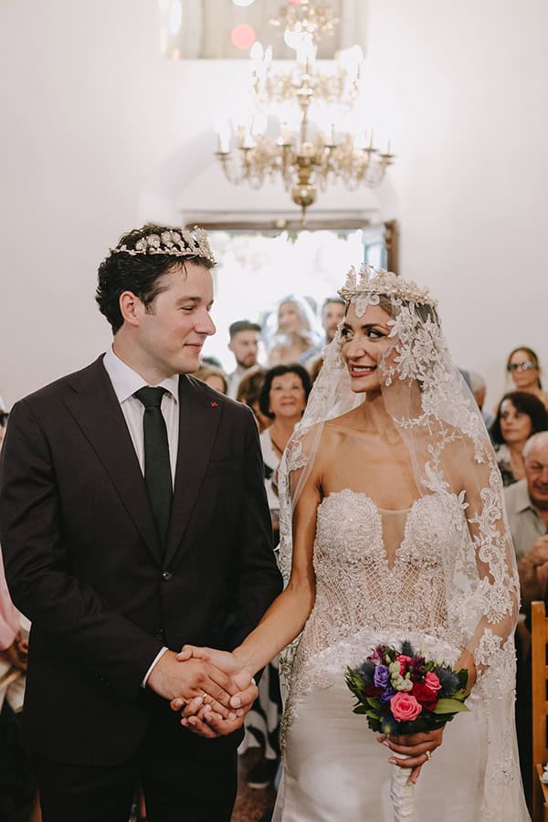 summer-wedding-ktima-petra-colorful-flowers_18