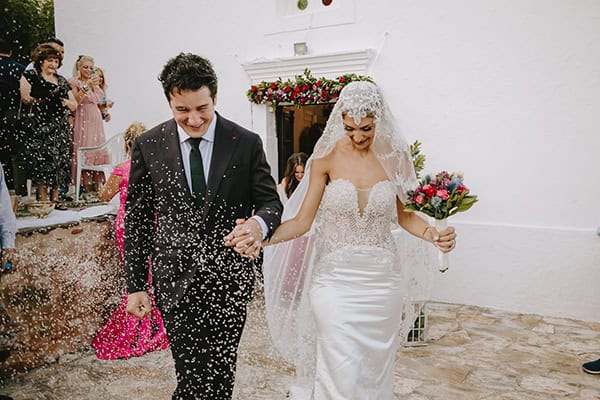 summer-wedding-ktima-petra-colorful-flowers_19