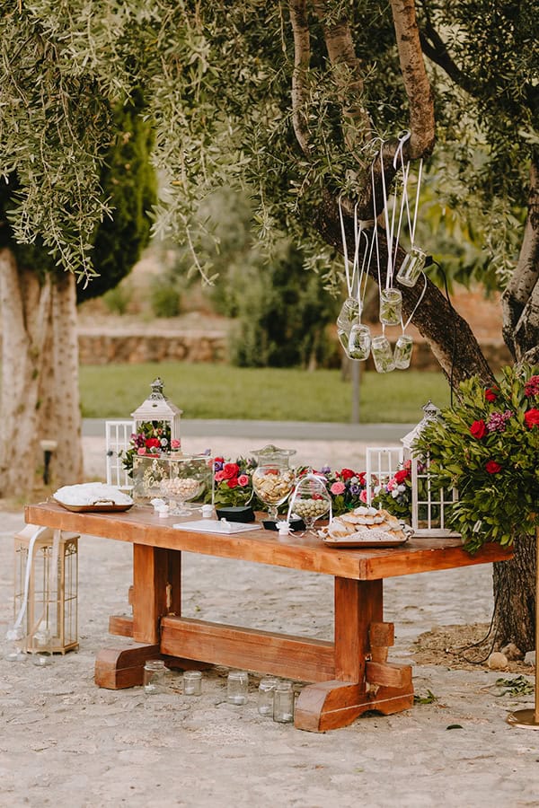 summer-wedding-ktima-petra-colorful-flowers_22