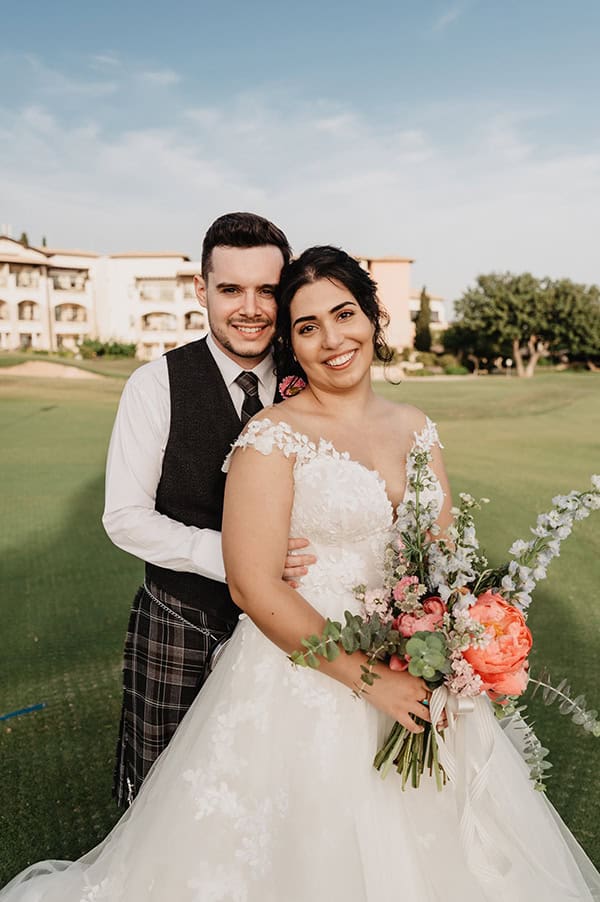 summer-wedding-paphos-peach-colors_01x