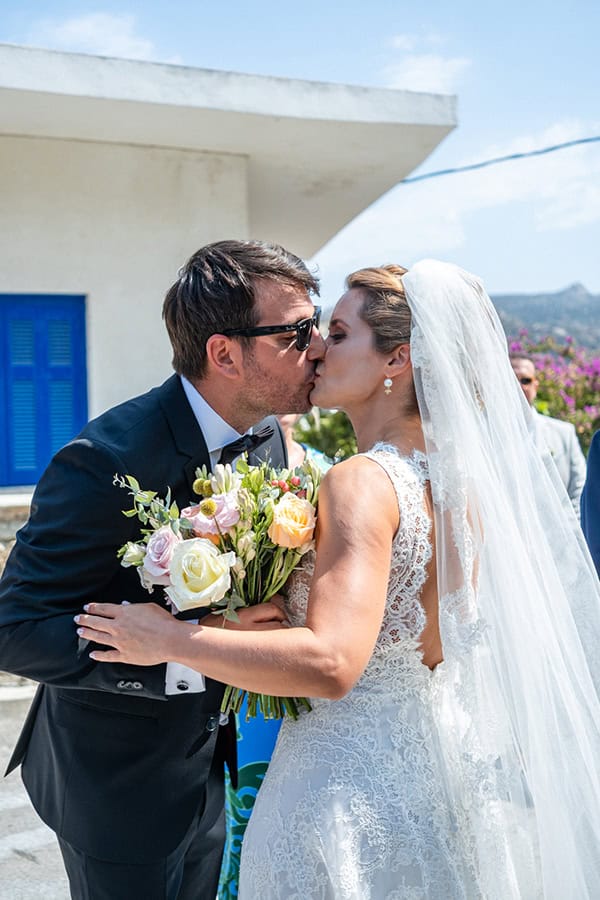 summer-wedding-tinos-peach-hues_10