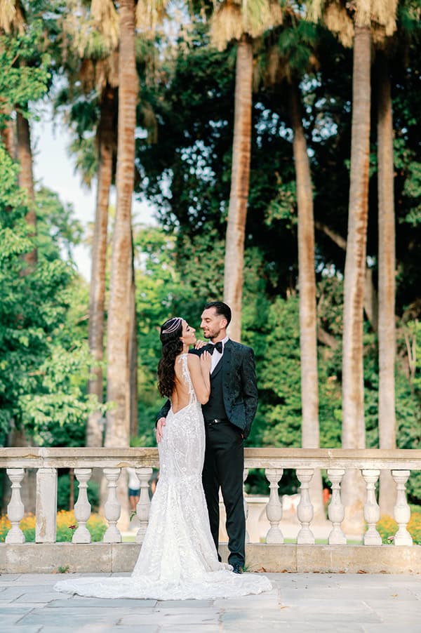 summer-wedding-white-roses-baby-breath_01