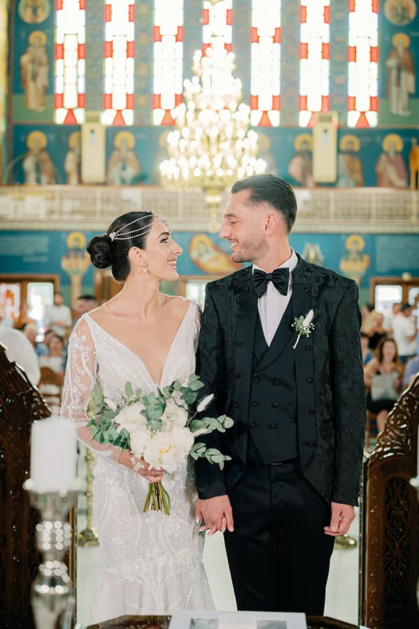 summer-wedding-white-roses-baby-breath_10