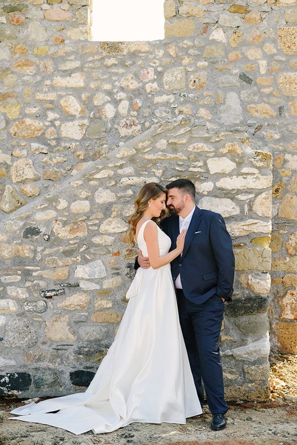 beautiful-summer-wedding-with-white-florals_14