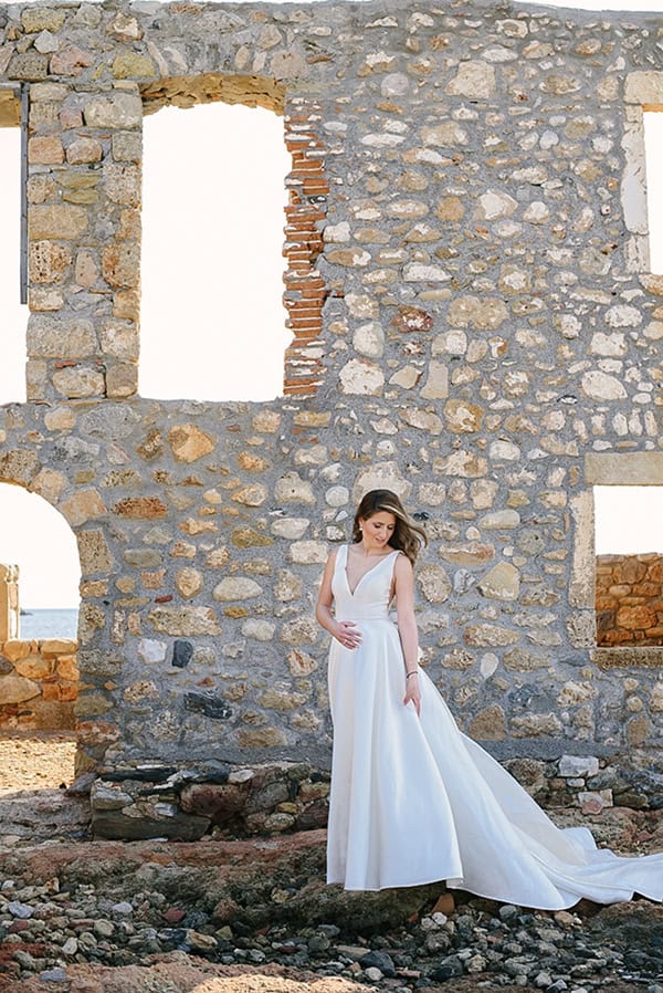 beautiful-summer-wedding-with-white-florals_15