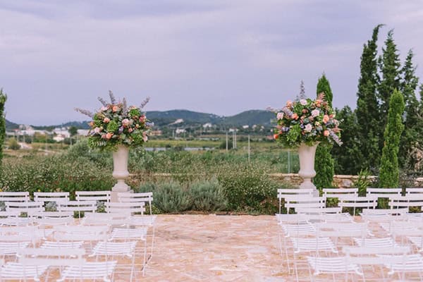 destination-wedding-pyrgos-petreza-romantic-flowers_17