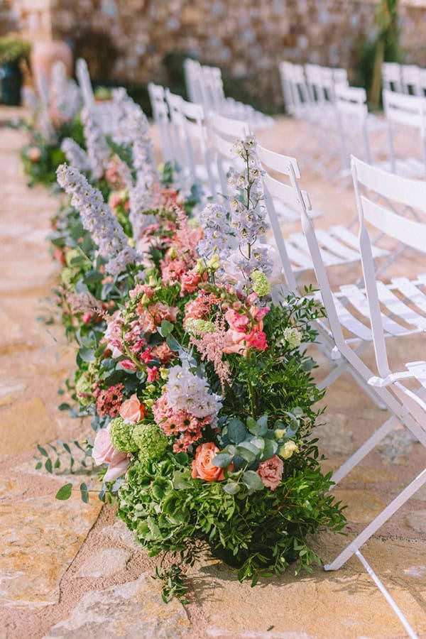 destination-wedding-pyrgos-petreza-romantic-flowers_18