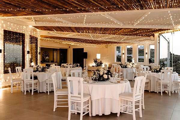 destination-wedding-santorini-magical-setting_28