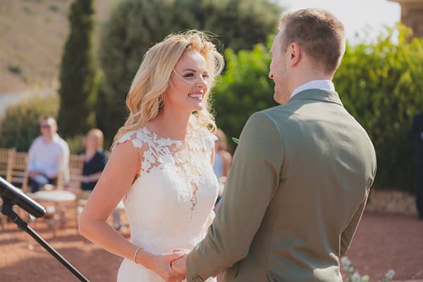 elegant-wedding-hatzi-mansion-gorgeous-white-florals_18