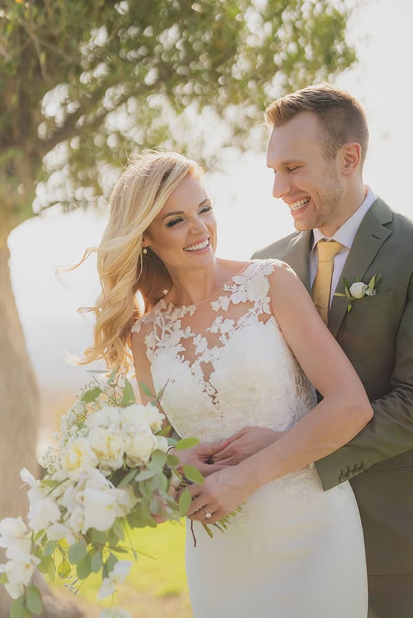 elegant-wedding-hatzi-mansion-gorgeous-white-florals_26