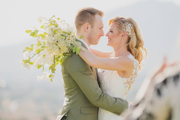 elegant-wedding-hatzi-mansion-gorgeous-white-florals_27