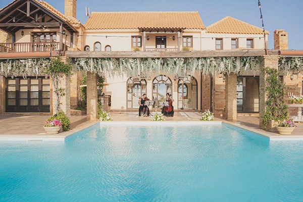 elegant-wedding-hatzi-mansion-gorgeous-white-florals_29