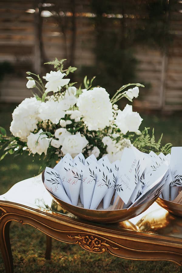 elegant-wedding-with-white-blooms_0013