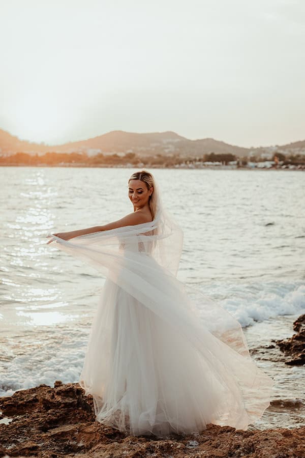 elegant-wedding-with-white-blooms_02