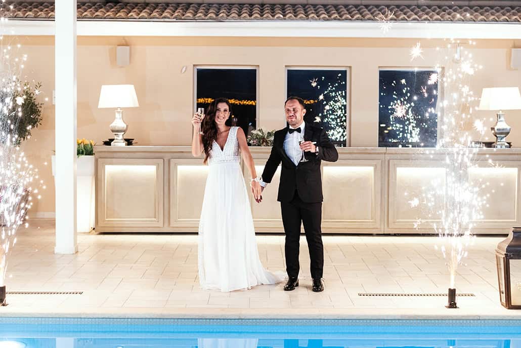 Όμορφος φθινοπωρινός γάμος στο Κτήμα Αργιθέα με τριαντάφυλλα και ευκάλυπτο | Ζωή & Νίκος