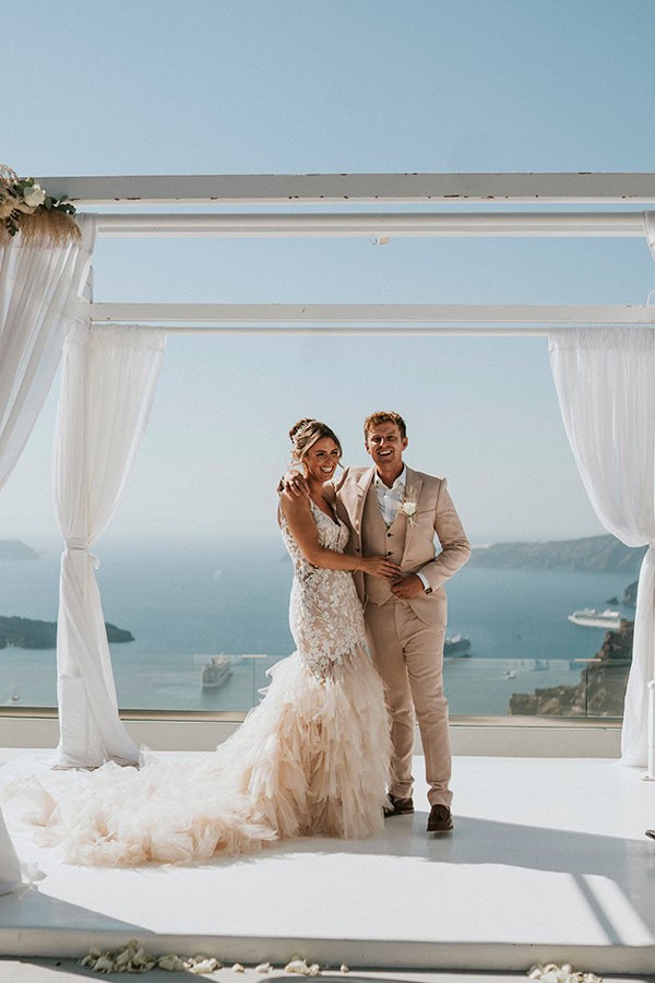 gorgeous-destination-summer-wedding-santorini-pampas-grass_21