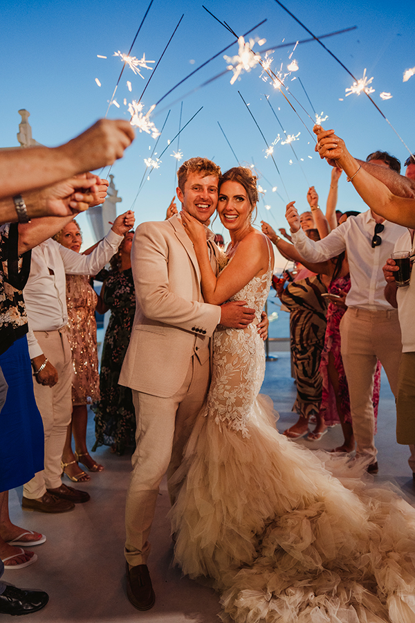 gorgeous-destination-summer-wedding-santorini-pampas-grass_31