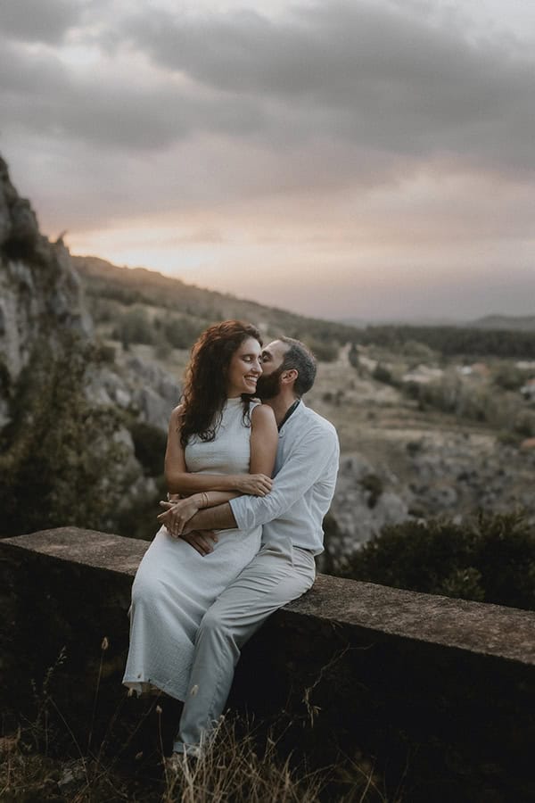 romantic-civil-wedding-heartfelt-moments_02