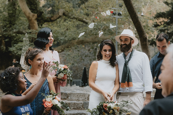 romantic-civil-wedding-heartfelt-moments_13