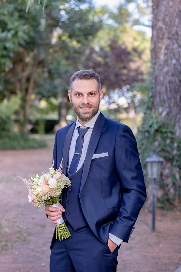 romantic-fall-wedding-thessaloniki-cute-moments_09