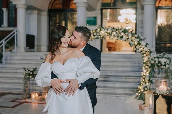 romantic-summer-wedding-all-white-florals_24