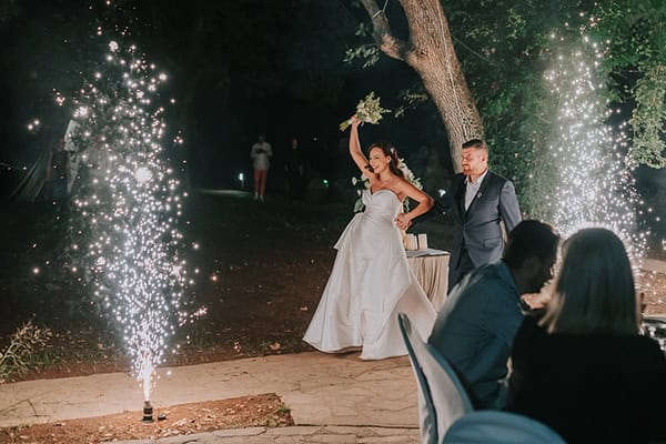 romantic-summer-wedding-all-white-florals_25