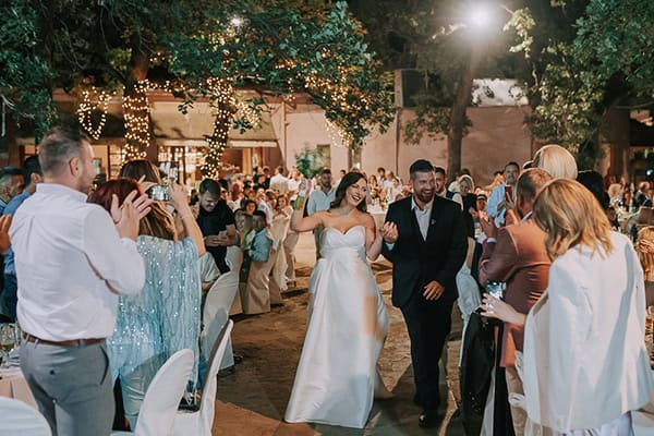 romantic-summer-wedding-all-white-florals_26