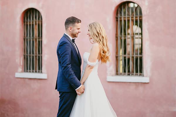 Ρομαντικός γάμος στην Ξάνθη με λευκές και dusty pink αποχρώσεις | Ζωή & Κωνσταντίνος