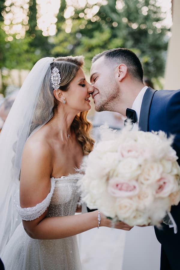 romantic-wedding-xanthi-white-dusty-pink-hues_13