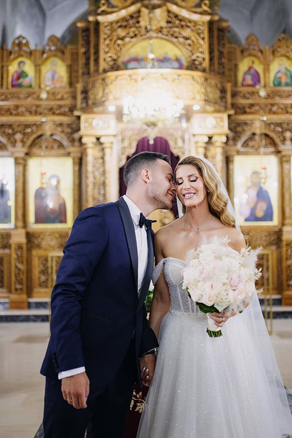 romantic-wedding-xanthi-white-dusty-pink-hues_15