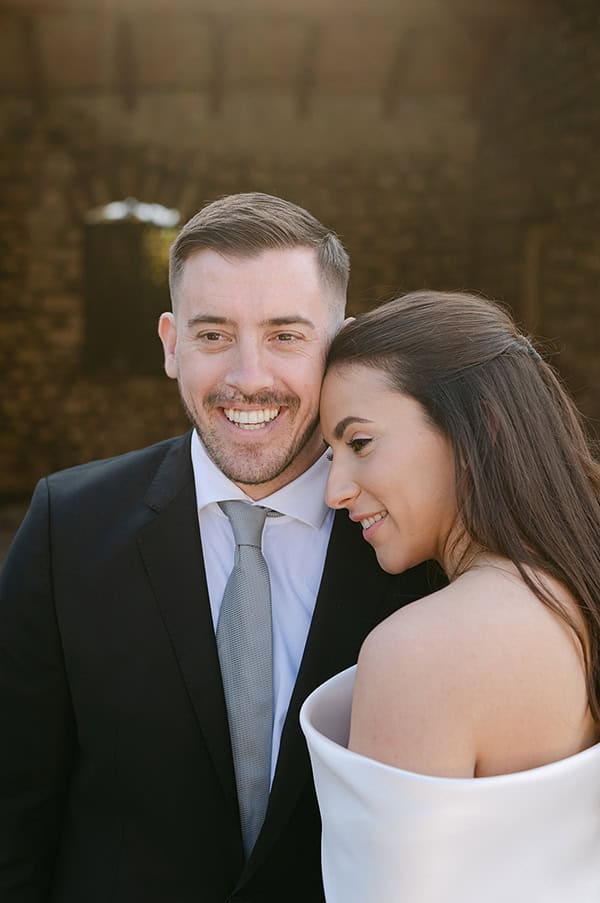 romantic-winter-wedding-patras-lush-flowers_02