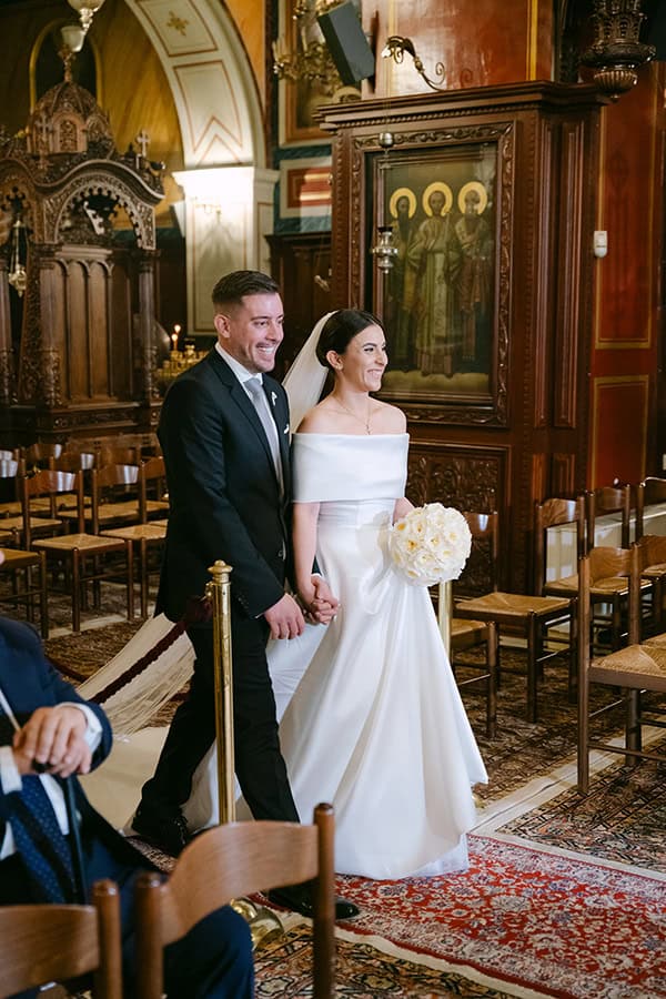 romantic-winter-wedding-patras-lush-flowers_20