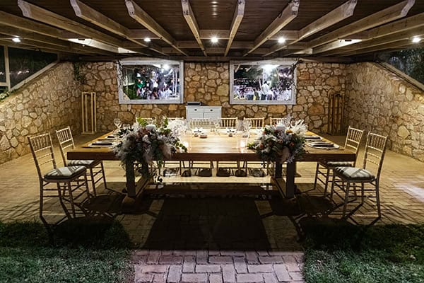 summer-wedding-athens-orange-roses_18