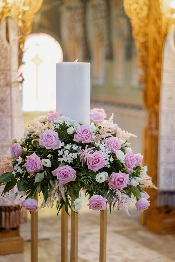 summer-wedding-drama-lilac-roses_08x