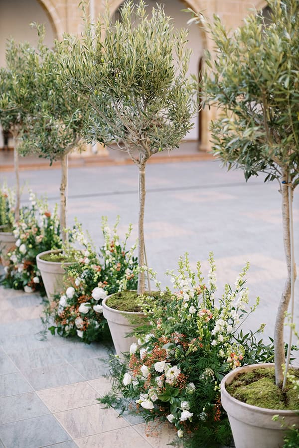 summer-wedding-heritage-lush-olive_11