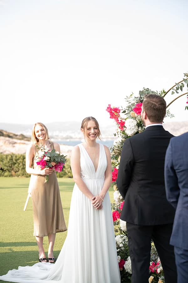 summer-wedding-island-art-taste-fuchsia-bougainvillea_16