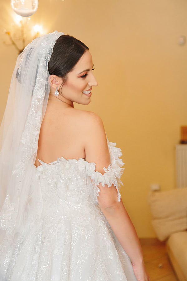 summer-wedding-ktima-ippostasio-white-flowers_06